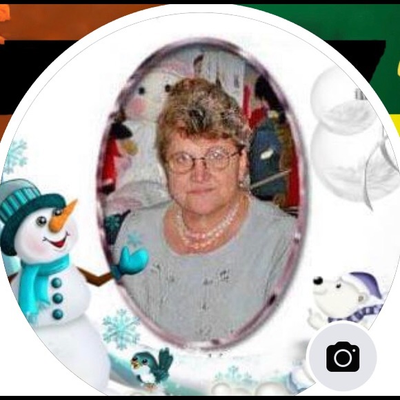 Meet your Posher! - Picture 2 of 8